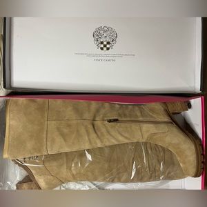 Vince Camuto suede chunky heeled boots in color tortilla